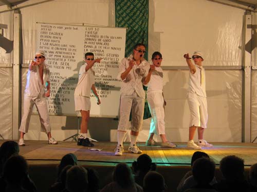 Backstreet frisbee