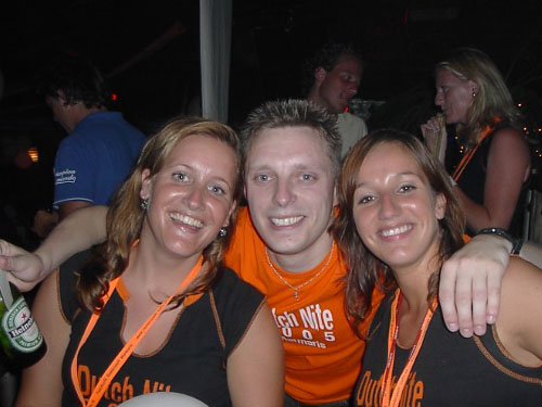 Barry met Gogo girls