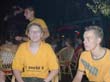 Doede kijkt link